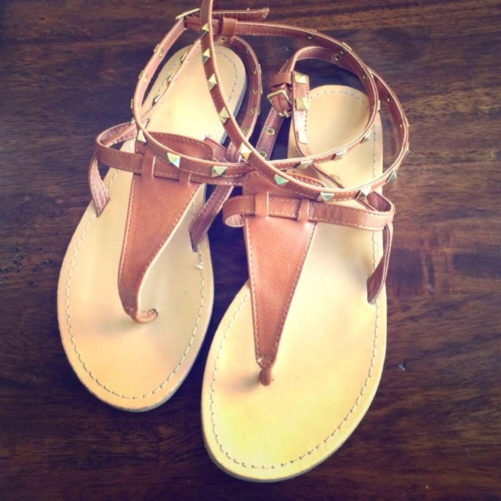 Wild Diva Cognac Brown Studded Gladiator Sandals Women's Size 7 Strappy